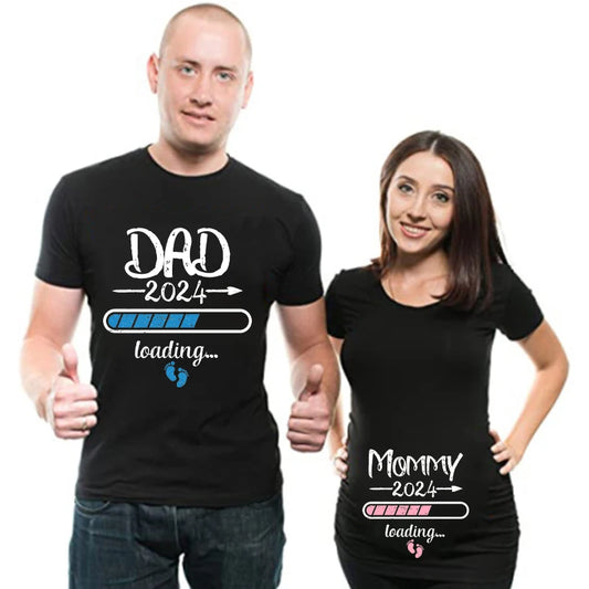 2024 New Cute Dad +Mom+ Baby Printed Couple Maternity T-Shirt Pregnancy Announcement Shirt Couple Pregnant Tshirt Clothes